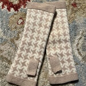 Pure Soft Warm Cashmere Fingerless Checked  Mid-Arm Gloves NWOT